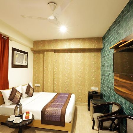 Green Plaza At Airport Hotel New Delhi Luaran gambar