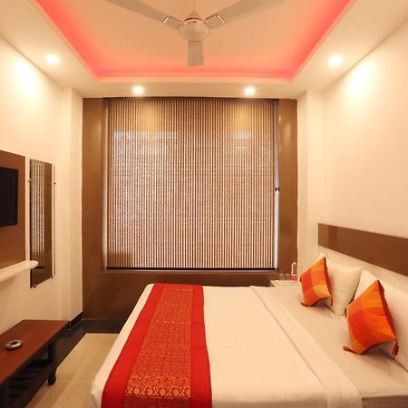 Green Plaza At Airport Hotel New Delhi Luaran gambar