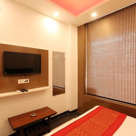 Green Plaza At Airport Hotel New Delhi Luaran gambar
