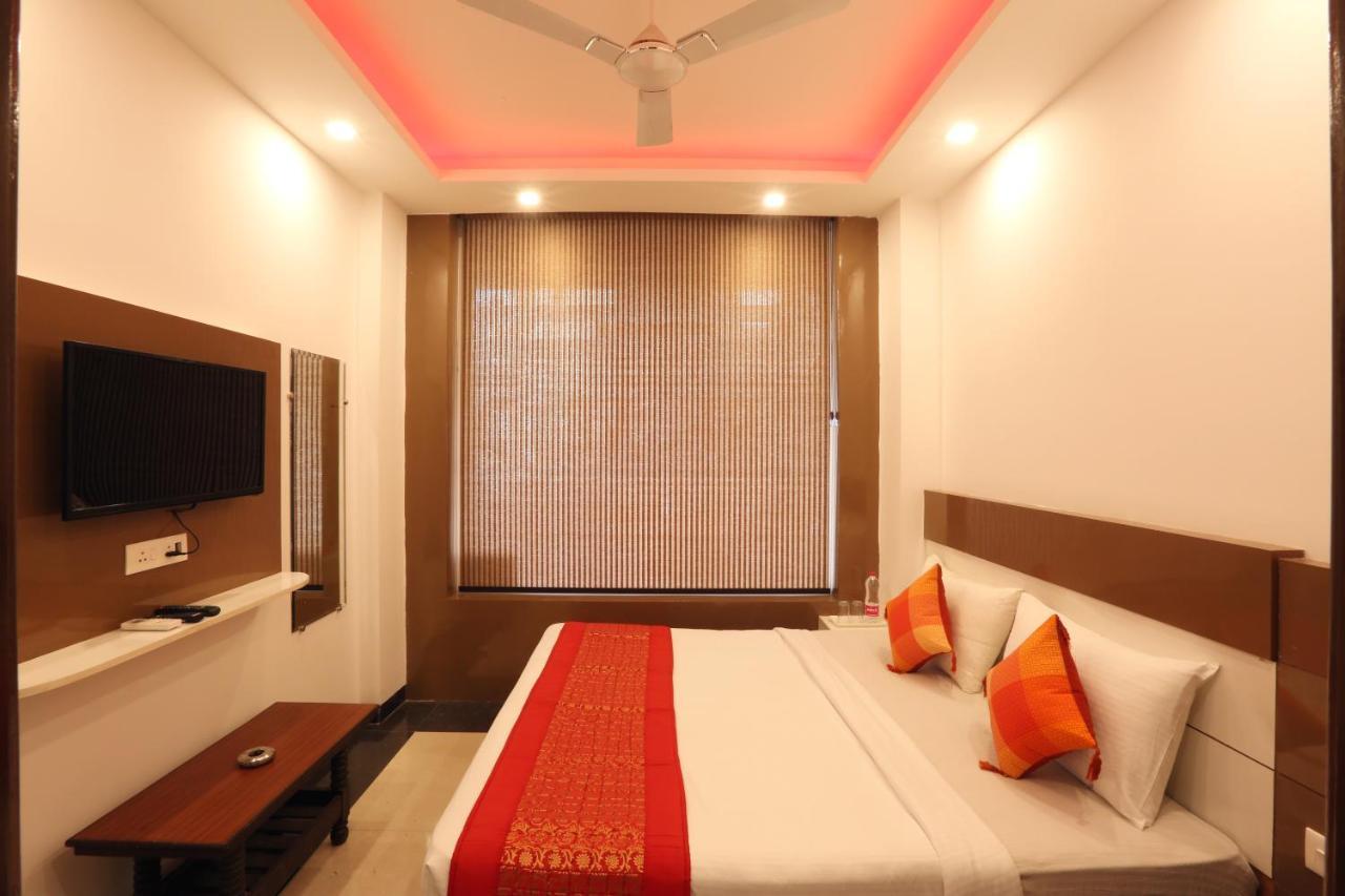 Green Plaza At Airport Hotel New Delhi Luaran gambar