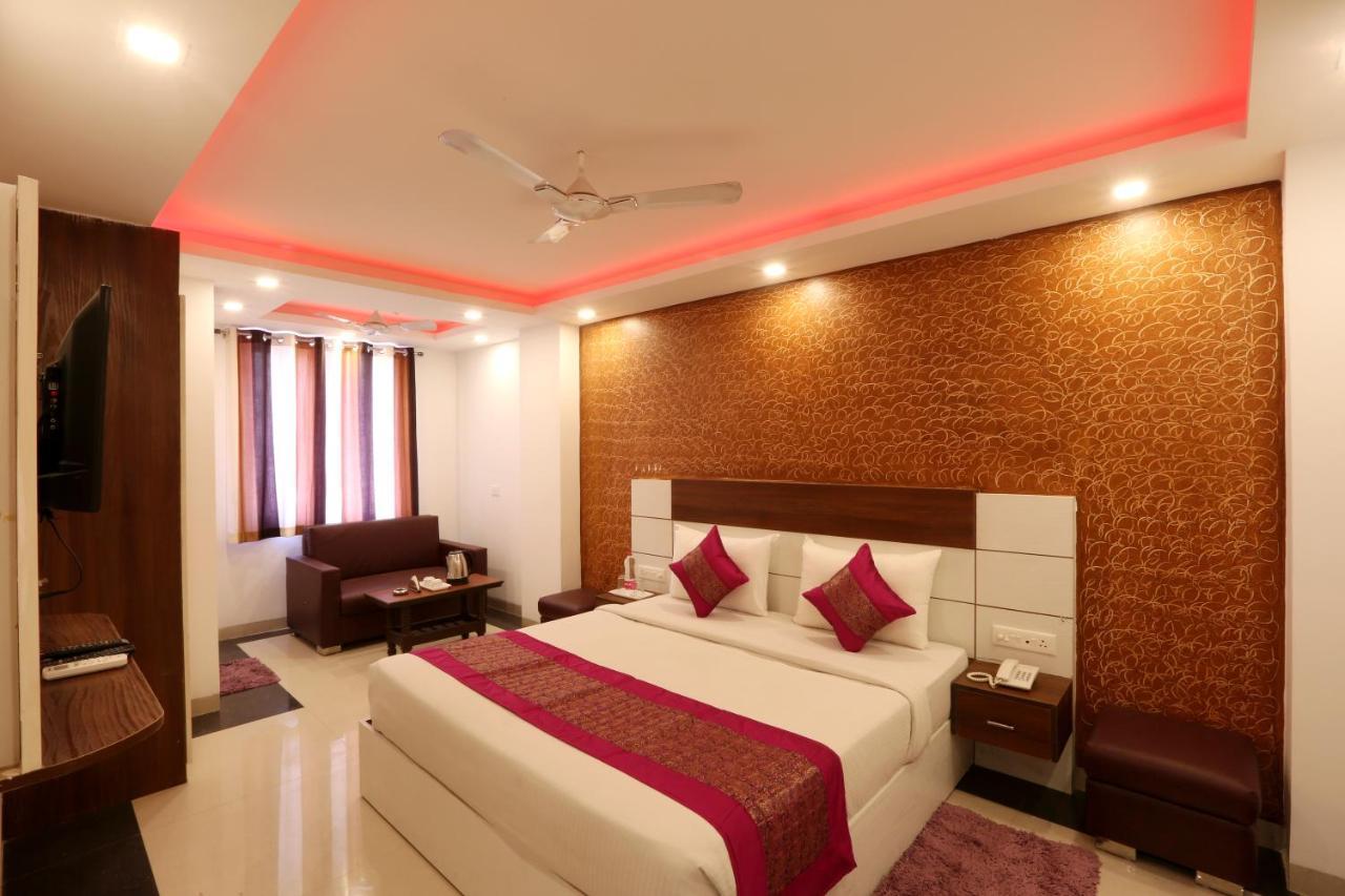 Green Plaza At Airport Hotel New Delhi Luaran gambar