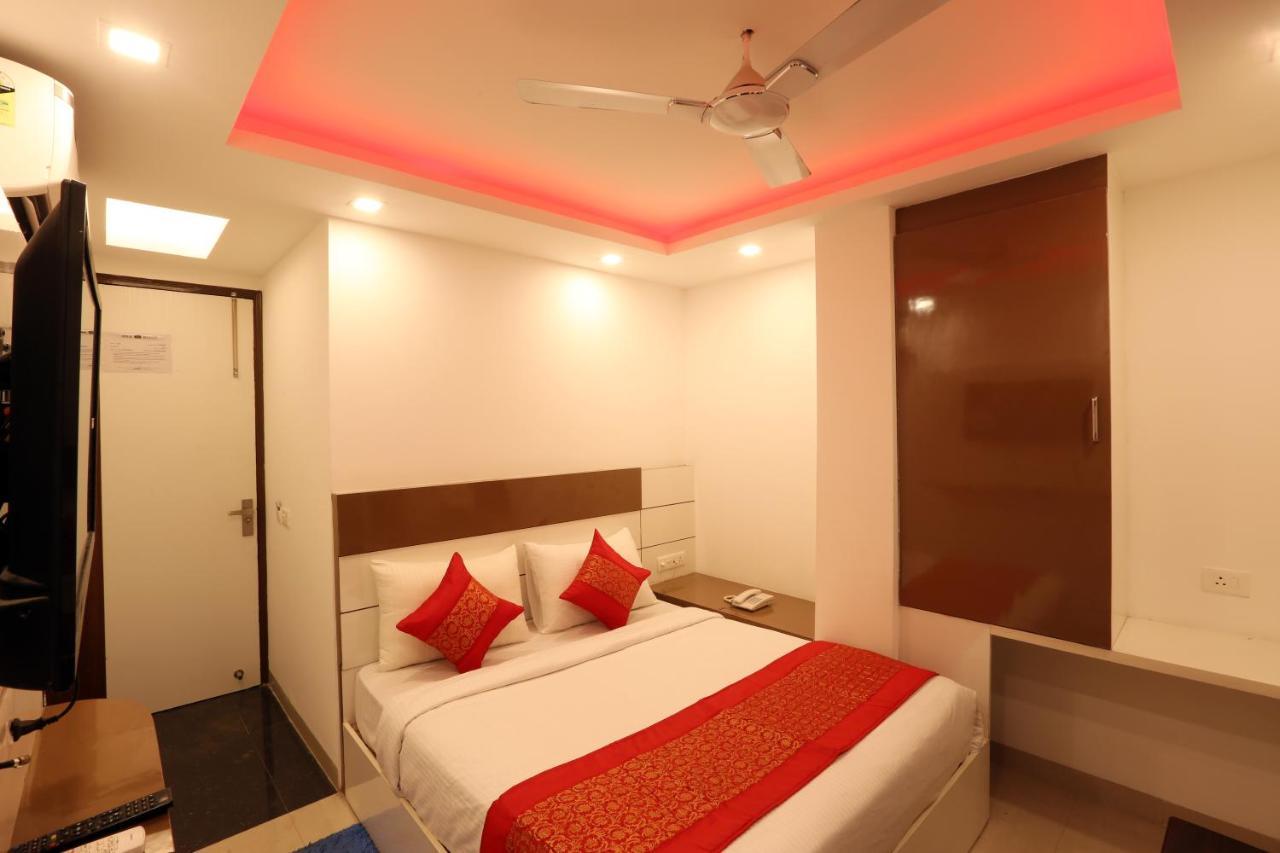 Green Plaza At Airport Hotel New Delhi Luaran gambar